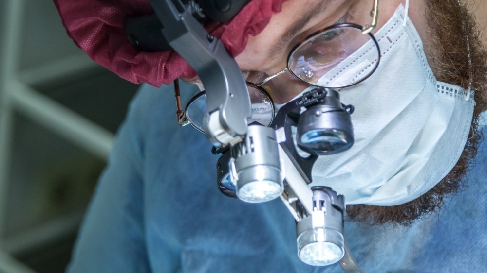 மருந்துகளின் பற்றாக்குறை -  கண் சத்திர சிகிச்சைகள் நிறுத்தப்பட்டுள்ளது