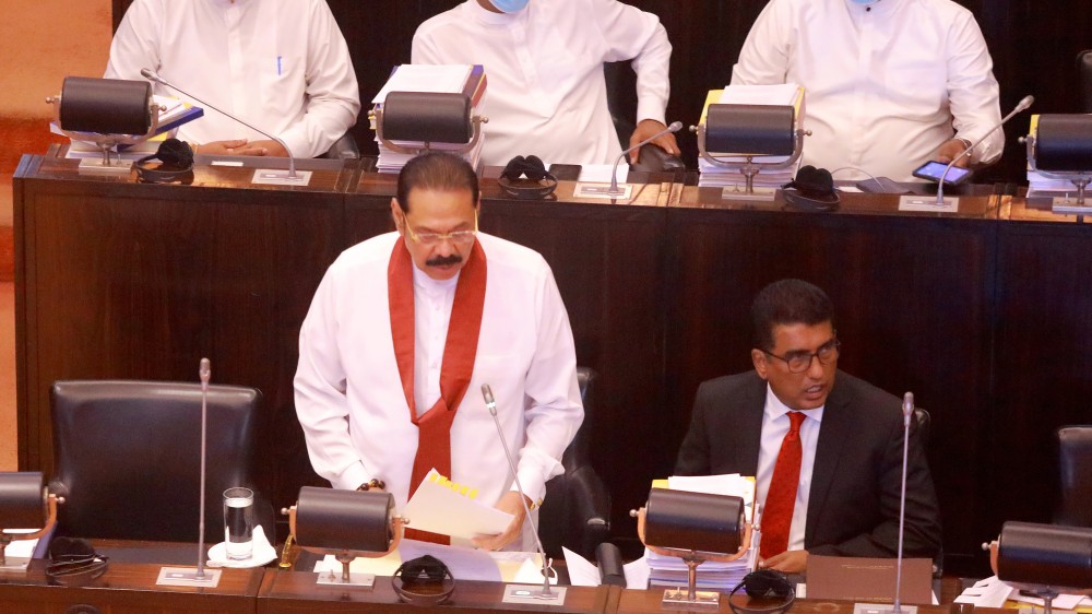 மறைந்த முன்னாள் பாராளுமன்ற உறுப்பினர்களுக்கு இரங்கல் பிரேரணை