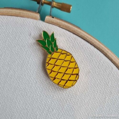 Paraffle Pineapple Magnetic Needle Minder