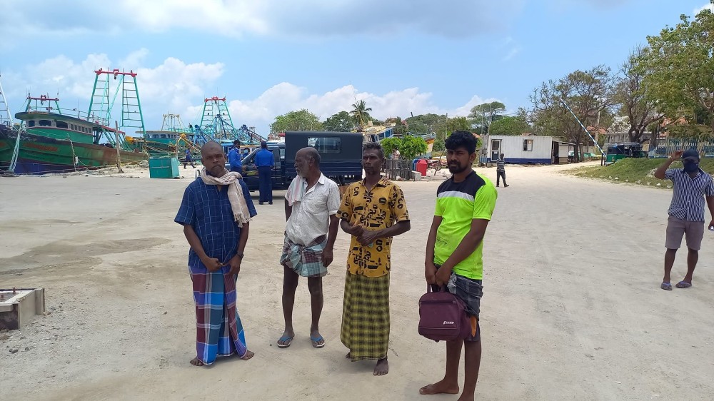 அத்துமீறிய இந்திய மீனவர்கள் கைது