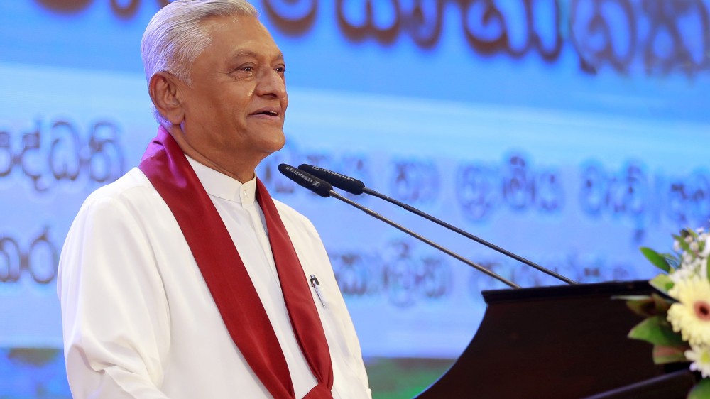 இவ்வாண்டுக்குள்  4040 கிராமிய குளங்களை நிர்மாணிப்போம் - சமல் ராஜபக்ஷ