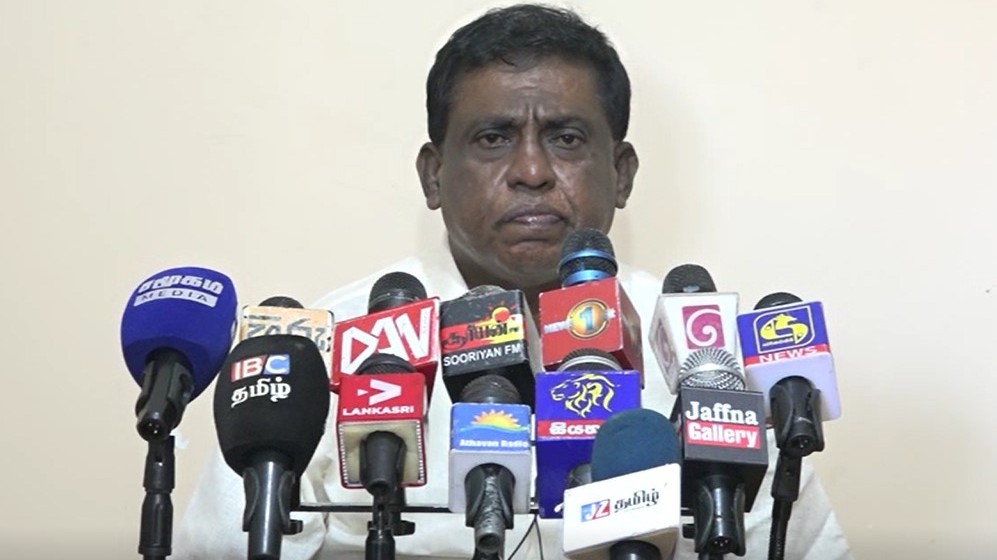 எம் கே சிவாஜிலிங்கம்   நடாத்திய ஊடக மாநாடு