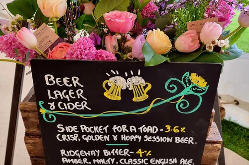 Gallery | Jolly Hucksters Mobile Bar Company | mobile bar Hertfordshire/mobile bar Buckinghamshire/mobile bar Hertfordshire/Wedding bar Buckinghamshire | wedding bar Hertfordshire | Real ale events bar /corporate events Hertfordshire/party bars Buckinghamshire/charity event bars