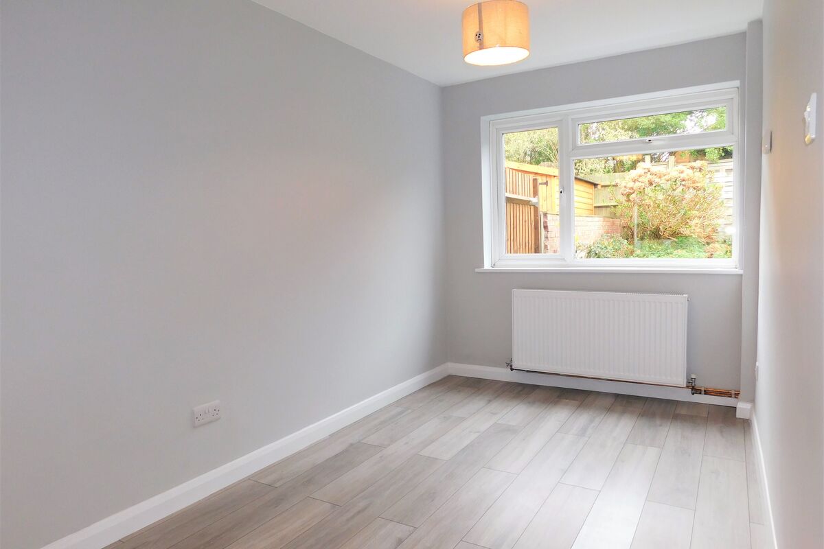 Woodside Close, Woking