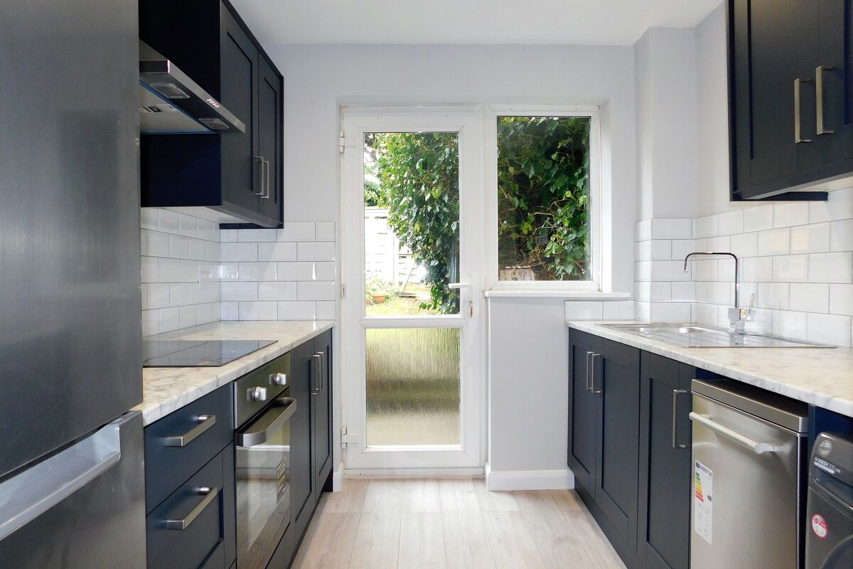 Woodside Close, Woking