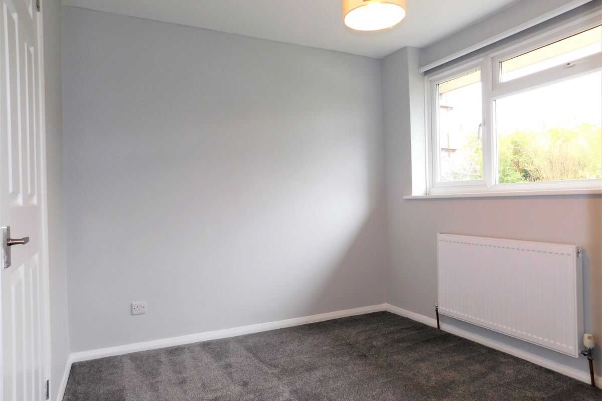 Woodside Close, Woking