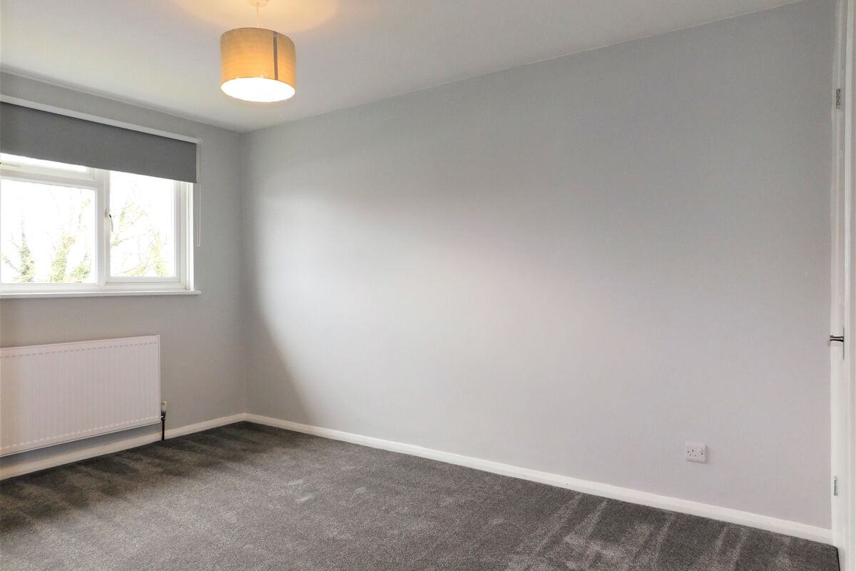 Woodside Close, Woking