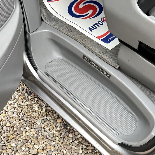 2003 (53)reg Toyota Alphard 2.4 Automatic Camper Van 4 Berth PRO Conversion