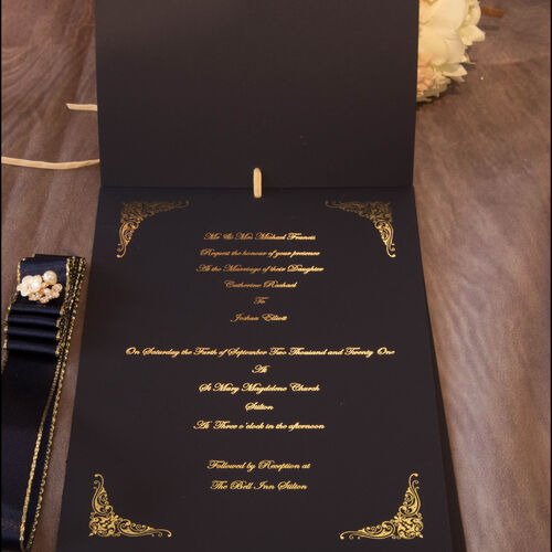 All Gold Corner Scroll