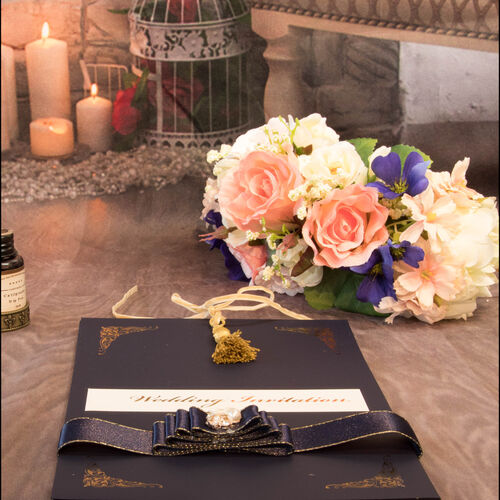 All Gold Corner Scroll