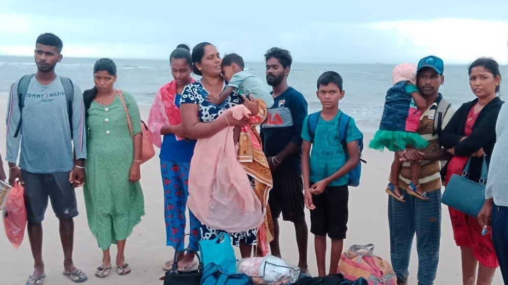 இலங்கையில் பசி, பட்டினி - ஆட்சியின் கொடுமை - அகதிகளாக இந்தியாவை நோக்கி மக்கள் நகர்வு