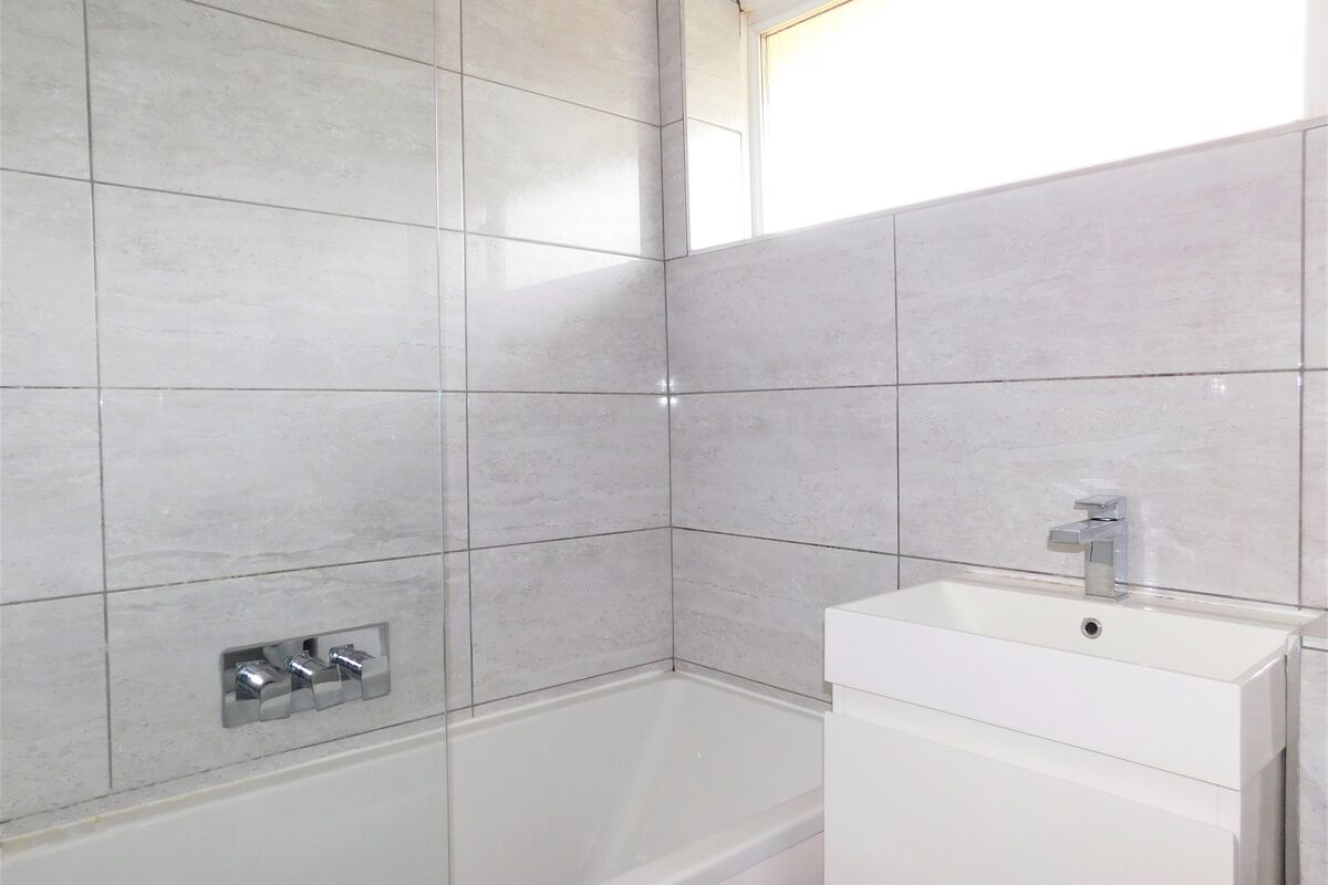 Woodside Close, Woking