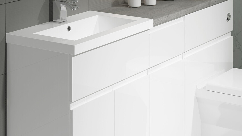 Fitted Bathroom Range