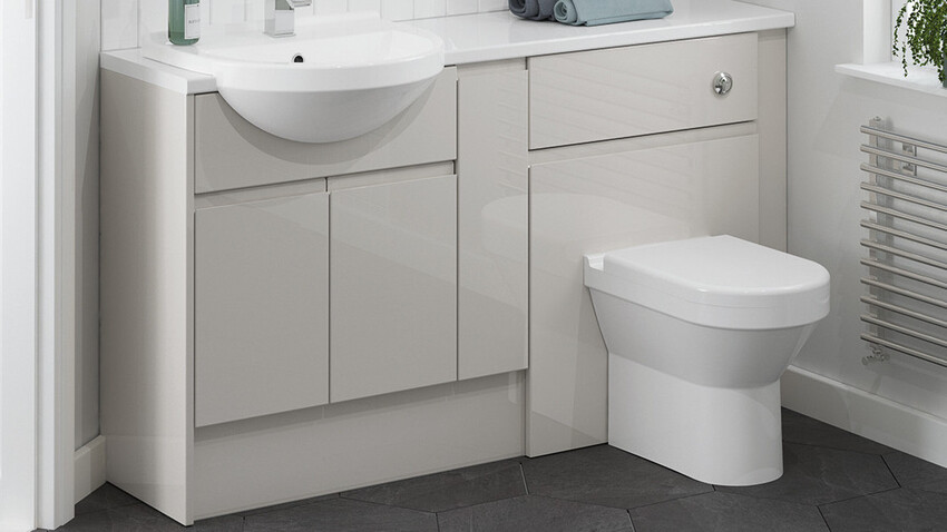 Fitted Bathroom Range