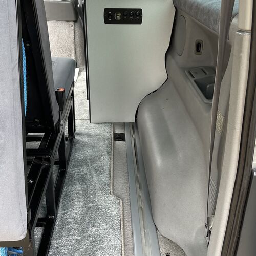 (03)reg Mazda Bongo 2.5TD Camper Van 4 Berth Silver Grey Electric Roof