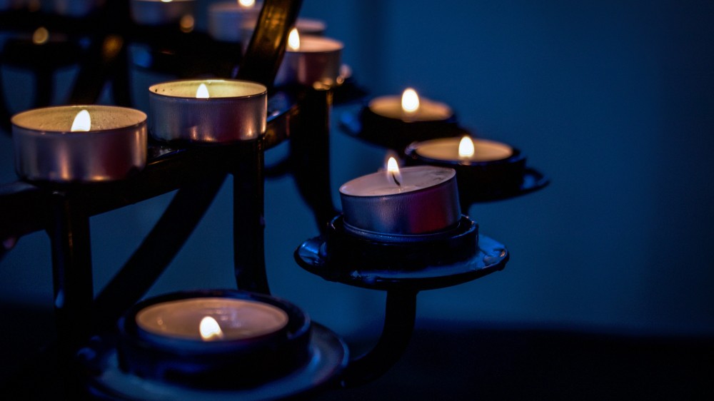 சிறுவனின் மரணம் - நியாயம் கோரி ஆர்ப்பாட்டத்தில் இறங்கிய மக்கள்