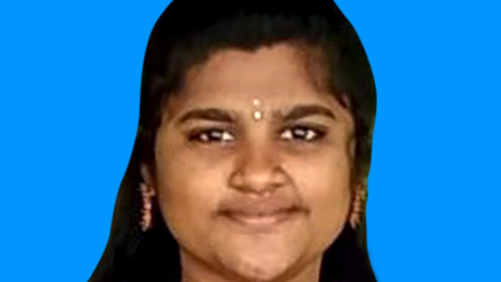 'அகதியாக பிறந்தது என் குற்றமல்ல; அகதியாக நான் மடிவது யார் குற்றம்?? - மாணவியின் உள்ளக் குமுறல்!