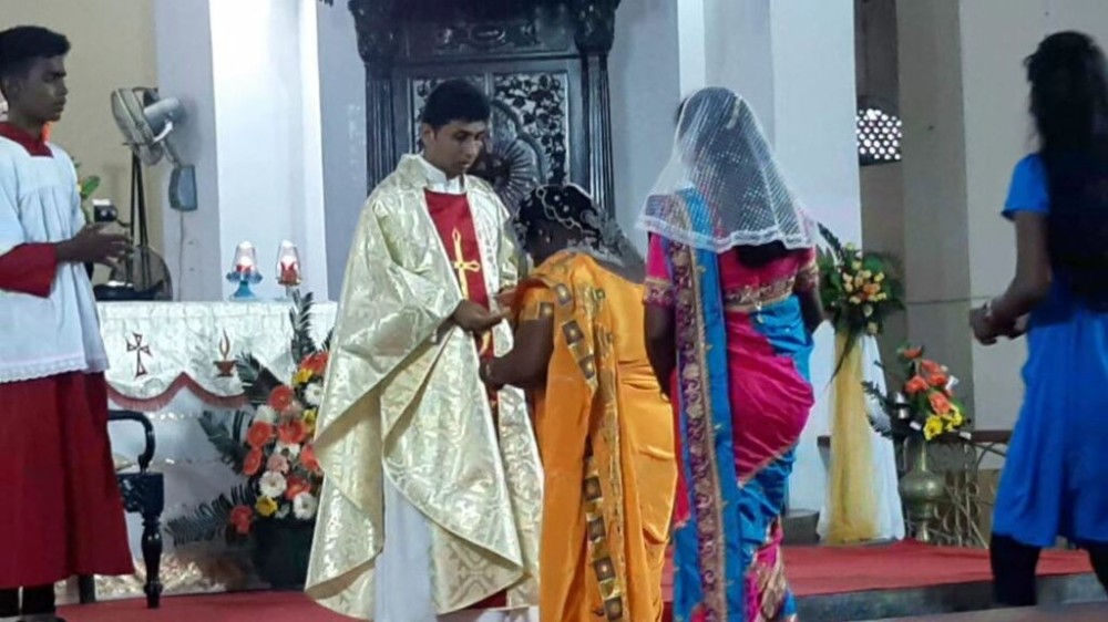 உயிர்த்த ஞாயிறு விசேட ஆராதனை