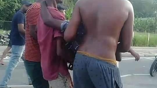 பரவலாகும் போராட்டத்தில் மக்களைப் பதம்பார்த்த பொலிஸின் துப்பாக்கி ரவைகள்