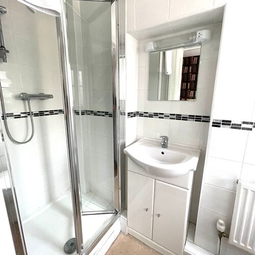 Double-Ensuite - Room 04