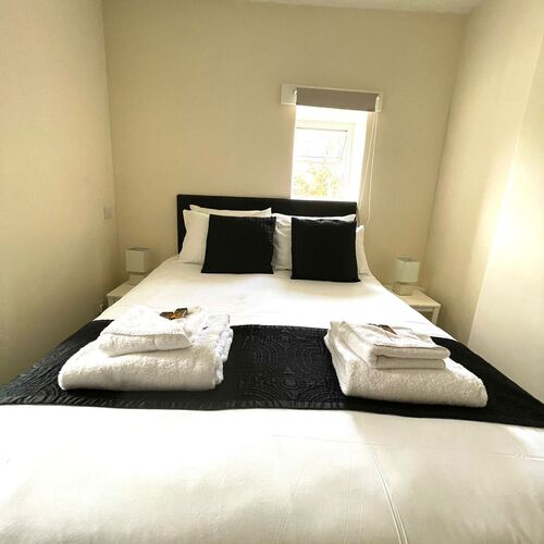 Double-Ensuite - Room 05