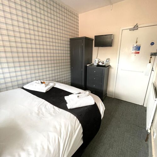 Double-Ensuite-Compact - Room 07