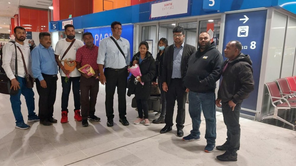 யாழ்.மாநகரசபை முதல்வர் வி. மணிவண்ணன் பிரான்ஸ் குழு விஜயம்