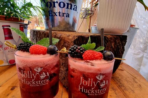 Gallery | Jolly Hucksters Mobile Bar Company | mobile bar Hertfordshire/mobile bar Buckinghamshire/mobile bar Hertfordshire/Wedding bar Buckinghamshire | wedding bar Hertfordshire | Real ale events bar /corporate events Hertfordshire/party bars Buckinghamshire/charity event bars
