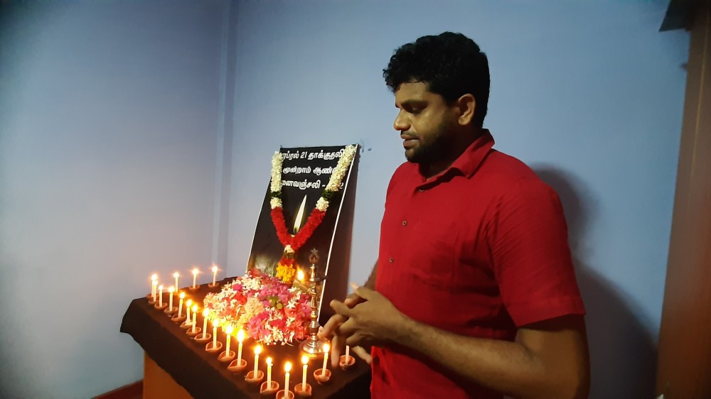 மனித நேயத்துடன் ஒரு சரியான கட்டமைப்புக் கொண்டு ஒவ்வொருவரும் வாழும் நிலையை உருவாக்கப்பட வேண்டும் - சிவகரன்.