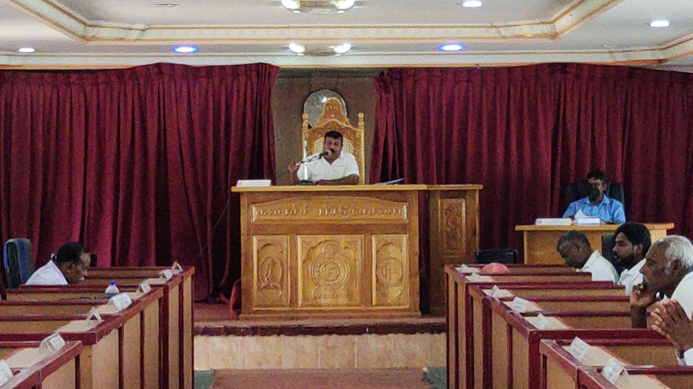 கண்டனப் பிரேரணை