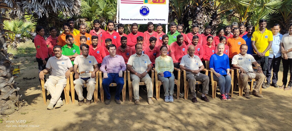 அமெரிக்க தூதுவர் முகமாலையில் கண்ணிவெடி அகற்றும் செயற்பாடுகளை பார்வையிட்டார்