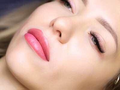 Semi Permanent Lips