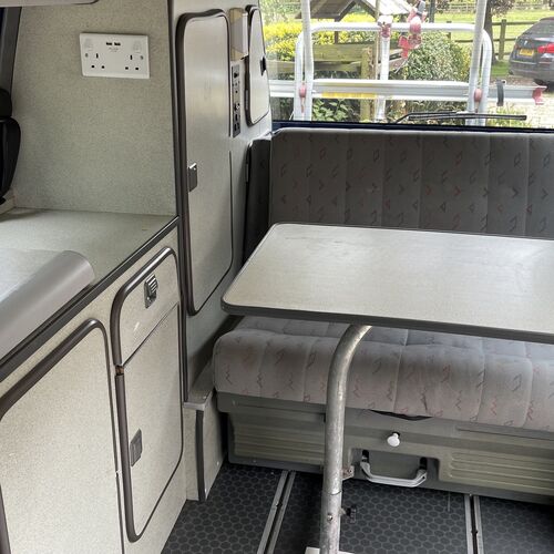 Reimo Lucky VW Transporter T4 Camper Van 2000(V)reg 4 Berth 2.5TDi SWB