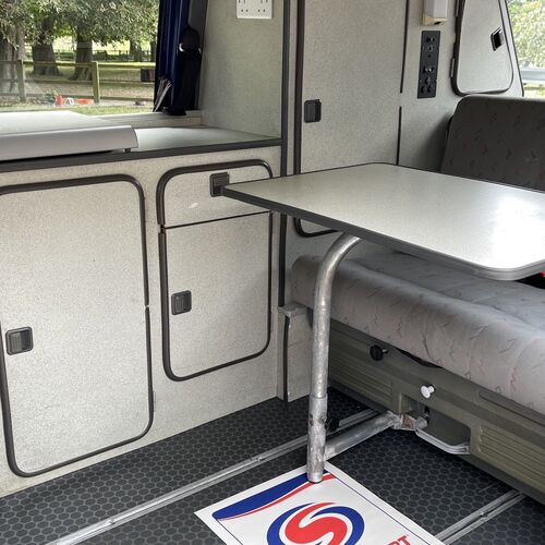 Reimo Lucky VW Transporter T4 Camper Van 2000(V)reg 4 Berth 2.5TDi SWB