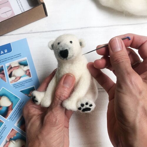 Bergin & Bath Needle Felting Kit - Polar Bear