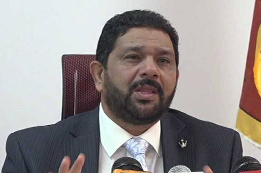 ராஜபக்ஷக்களுக்கு வக்காலத்து வாங்குவதை  நிறுத்த வேண்டும்