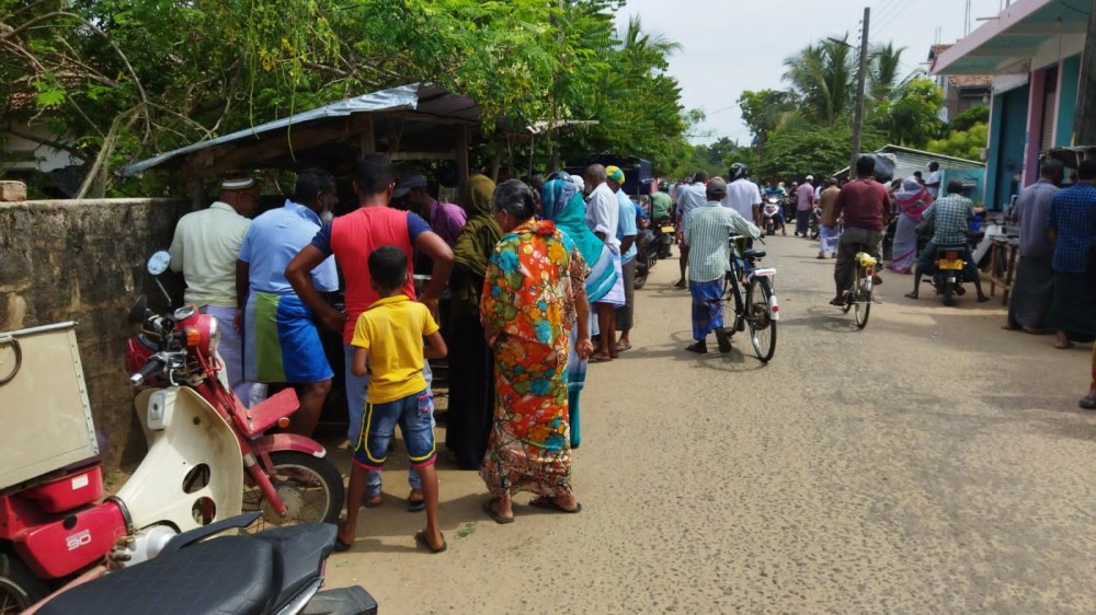 ஊரடங்கு தளர்வும் மக்களின் மகிழ்வும்