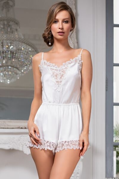 White Swan 3555 Short Jumpsuit