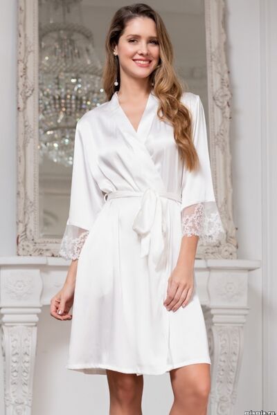 White Swan 3553 Short Dressing Gown
