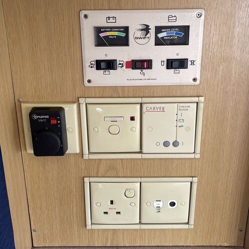 Swift Royale 610 Motorhome 4 Berth Peugeot Boxer 2.5D Only 47718 Miles - £9995