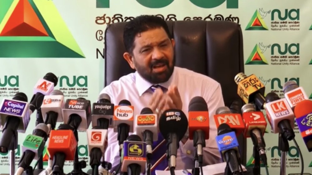 பொருளாதார வீழ்ச்சியை புலம்பெயர் இலங்கையர்களே உயர்த்துங்கள்!