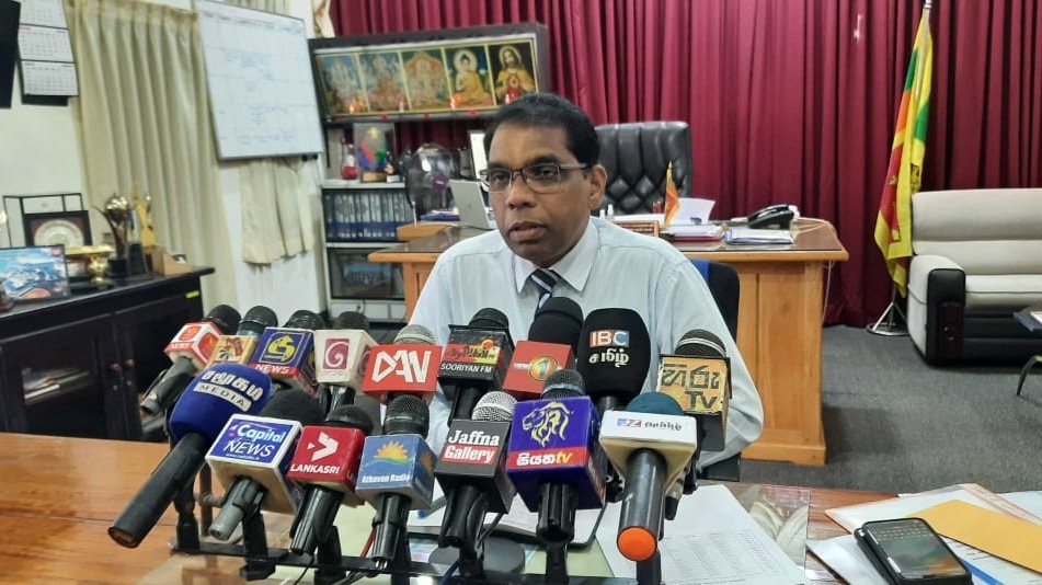 பங்கீட்டு அடிப்படையில் எரிவாயு, எரிபொருள் என்பன வழங்கப்படும் - யாழ் அரச அதிபர்