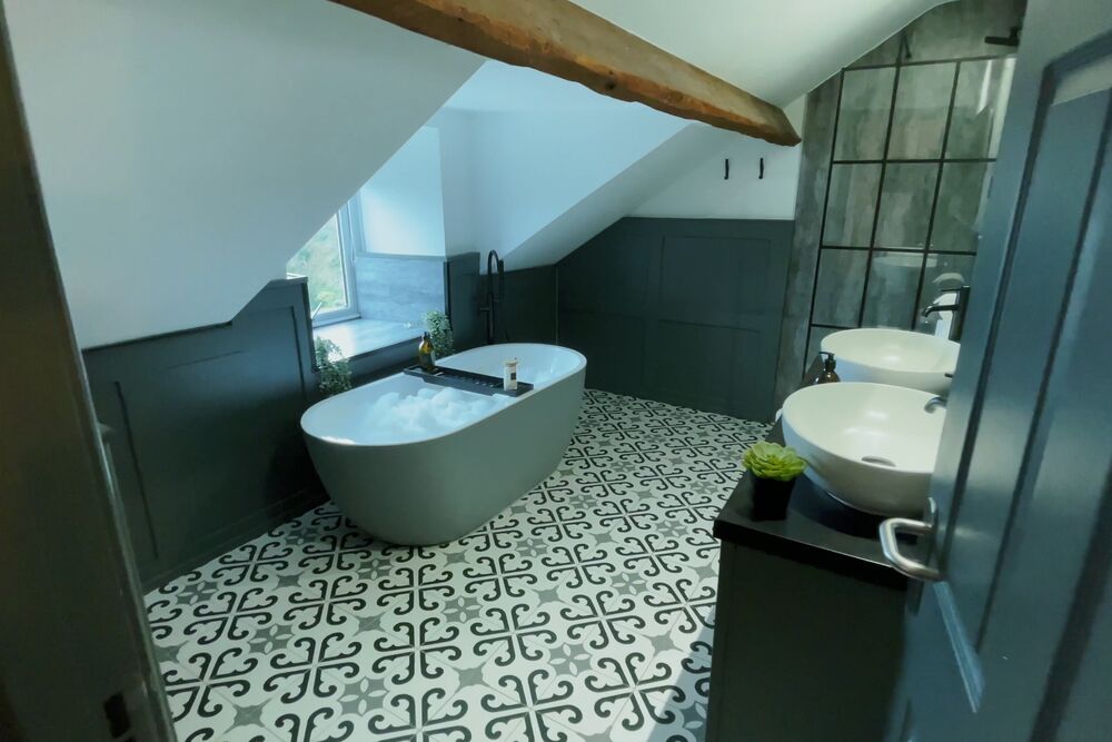 SuperKing Room - Deluxe - Sea View