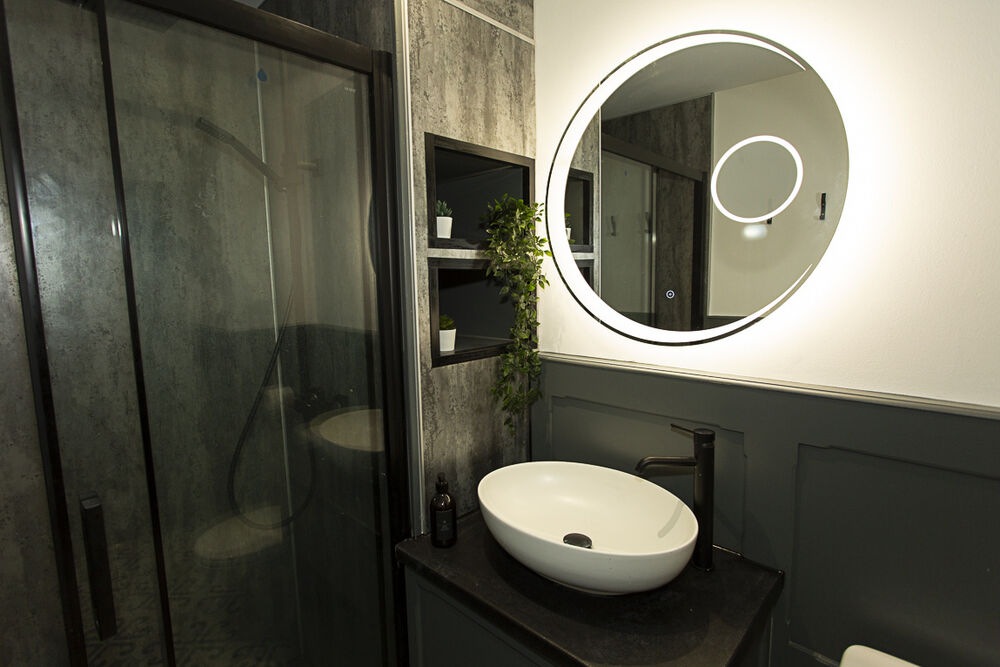 SuperKing or Twin - Sea View