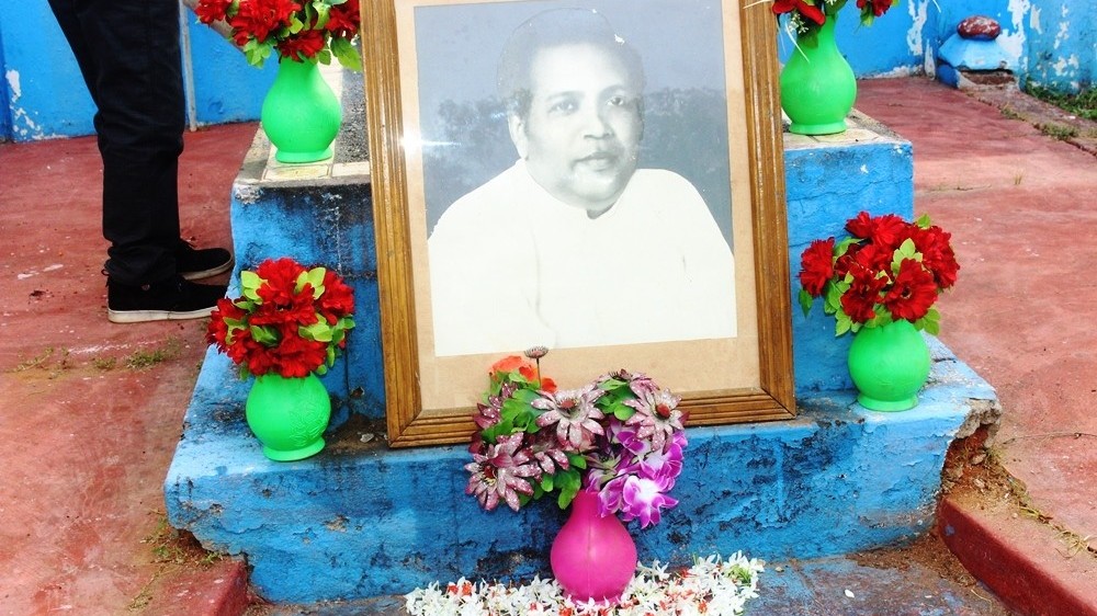 சுட்டுக்கொல்லப்பட்ட  அருட்தந்தை சந்திரா பெர்னாண்டோவின் நினைவு தின அனுஷ்டிப்பு!