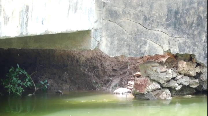 உயிரச்சத்தை ஏற்படுத்தும் கிளிநொச்சி திருவையாறு பாலம்