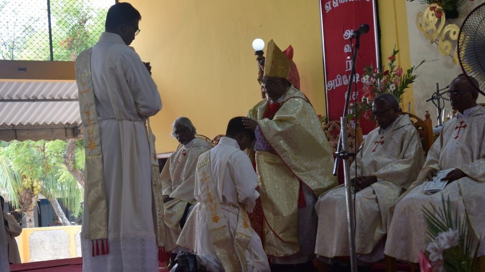 குருத்துவப் பணியில் ஈடுபடுபவர்கள் எவ்வாறு இருக்க வேண்டும்? - மன்னார் ஆயர்