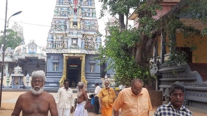 வலி மிகுந்த அகதி வாழ்வின் 32 ஆண்டு நிறைவை இறை வழிபாட்டுடன் நினைவுகூர்ந்த மக்கள்.