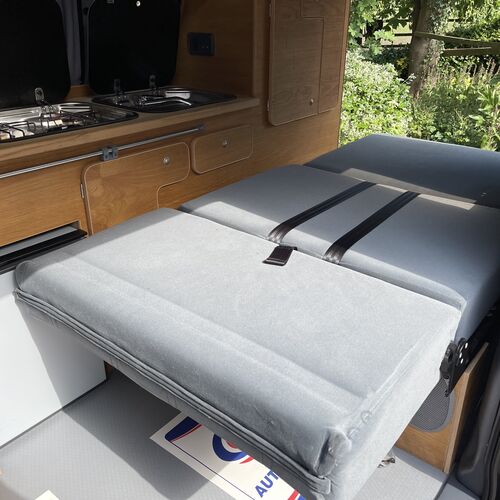 1997 Toyota Granvia Camper Van 4 Berth 2.7 Petrol Automatic 49623 Miles