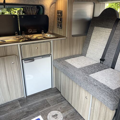 2010 Nissan NV200 1.5 DCi SE Motor Caravan Camper Van Pro Conversion